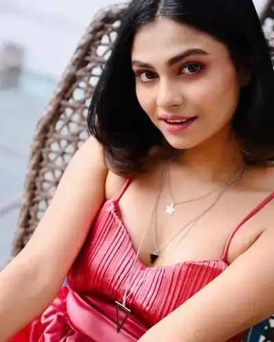 Call Girls Service in Dunda